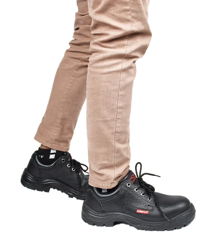 Sepatu Safety Cheetah Revolution 3002 H Saat Digunakan